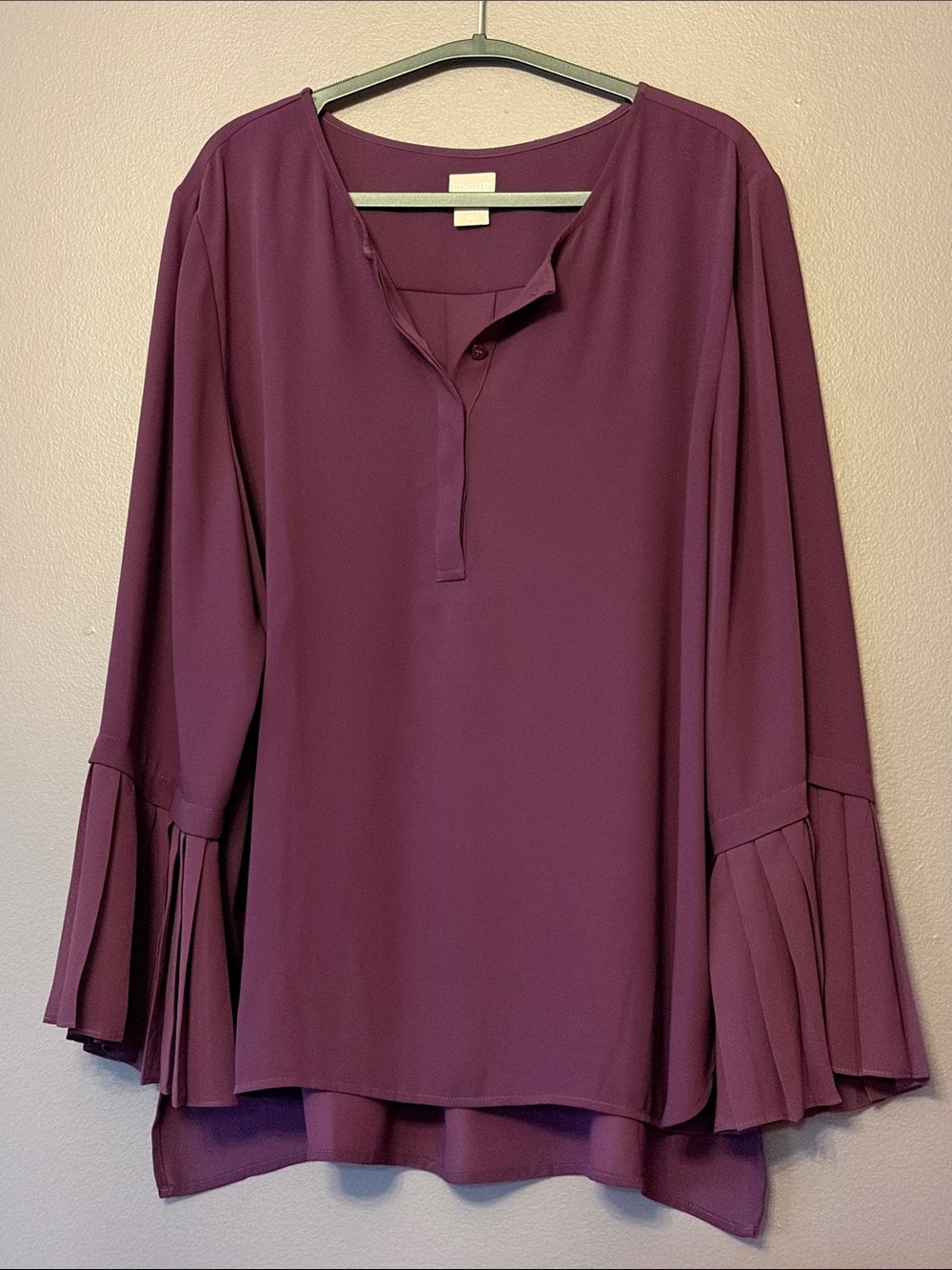 Chico’s Plum Mauve Pleated Bell-Sleeve Blouse Size 3